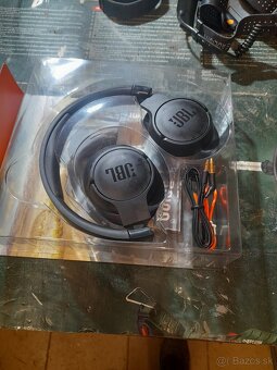 Predám slúchadlá JBL TUNE 760NC - 6