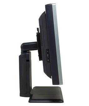 Predám PC + LCD za 45 € - 6