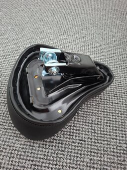 Sedlo na Babetta a další typy mopedů. (nové) - 6