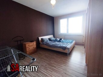 Ponúkam na predaj 3 izbový byt s balkónom Levice, Rybníky 1. - 6
