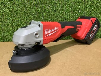 MILWAUKEE M18™ 115 mm uhlová brúska s lopatkovým spínačom - 6