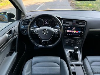 Volkswagen Golf Variant (Combi) 1.6 TDI BMT Comfortline
- 6