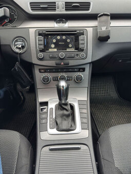 Volkswagen Passat B7 2.0 TDI DSG r.v 2012 bixenon navi tazne - 6