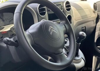 Citroën Berlingo 1.6HDi 7MÍST KLIMA TAŽNÉ nafta manuál 68 kw - 6