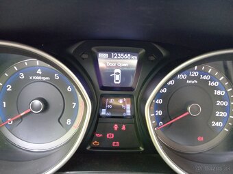 Predam Hyundai i30 - 6