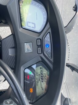 Honda CBR 650F - 6
