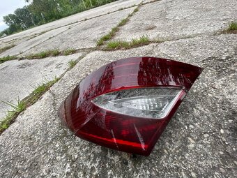 Pravý predný blatník Mercedes CLS w219 c219 - 6