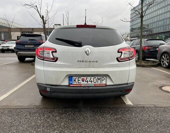 Renault Megane 1.6i - 6