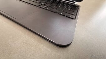 Predám Ipad Pro M4, 256GB + Magic Keyboard - 6