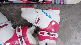 Predám detský lyžiarsky set Elán - 6