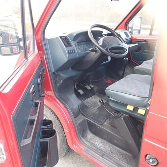 Renault Trafic 4x4 - obytná dodávka - karavan - 6