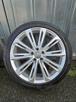 Letní alu kola Verona 19" VW Passat 235/40 R19 - 6