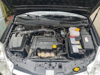 Opel astra H - 6