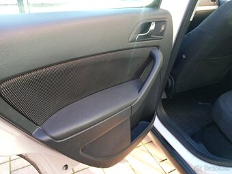 Predám škoda yeti 2.0 TDI cr 4x4 - 6