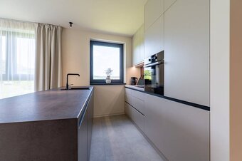 Luxusný 4 izb. byt na PRENÁJOM,Košice - Sever, ul. Ďumbiersk - 6