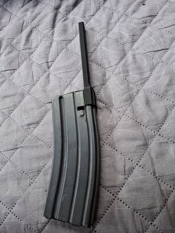 Predám rýchlonabíjač na zásobníky AR-15 - 6