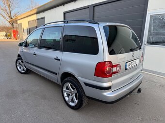 Volkswagen Sharan Facelift 1.9 TDi - 6