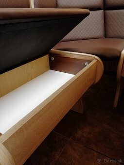 Na predaj jedálenský stôl s lavicou - 6