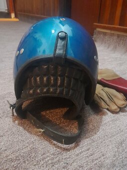 Predam retro PRILBU a rukavice - 6