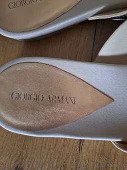 Nove topánky, slapky Giorgio Armani - 6