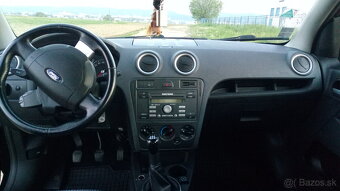 Ford Fusion - 6