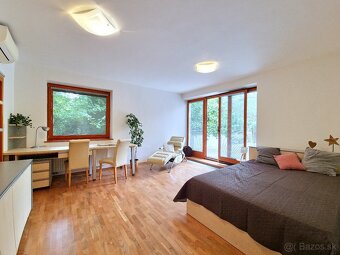 Rodinný dom Podhradová 250m2 v slepej ulici - 6