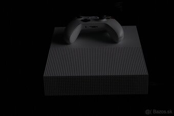 Xbox One S 1TB + ovládač 🎮 – výborný stav, resetovaný - 6