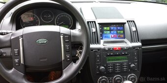 Land Rover Freelander 2  SE M2011 - 6