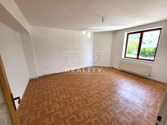 POLYFUNKČNÝ PRIESTOR V CENTRE – SALÓN, KANCELÁRIA,... - 6