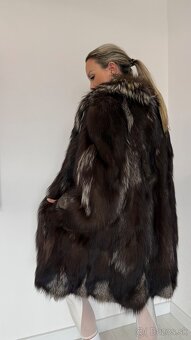 Kozuch zo striebornej lisky - 6