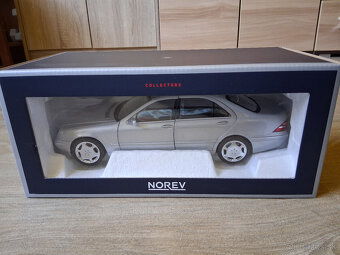 Mercedes-Benz 1:18 - 6