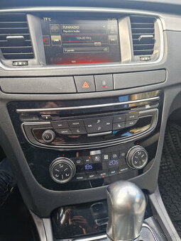 PEUGEOT 508 RXH 2,0 Blue HDI - 6