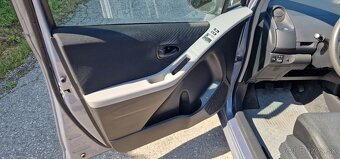 Predám Toyotu Yaris 2010 - 6