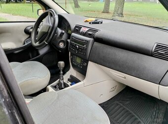 Fiat Stilo 1.4 benzín rok 2006 - 6