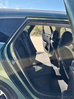 KIA Ceed SW 1.5 T-GDi - 6