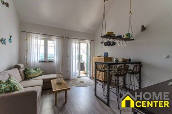 NA PREDAJ 2 izbový apartmán / 64 m² / na ostrove BRAČ - 6