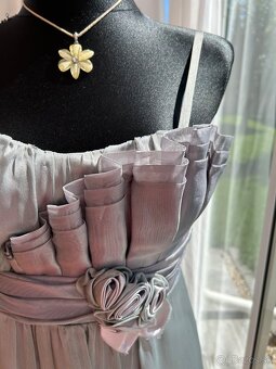 Predám sivé spoločenské šaty - 6