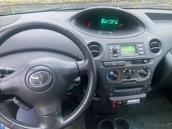 Toyota Yaris 1,0 VVT Terra 3D - 6
