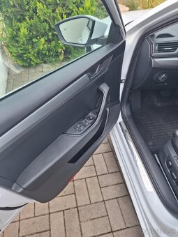 Škoda Superb DSG 4x4 STYLE FULL - 6