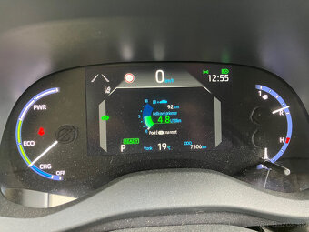Toyota Yaris Cross 1.5 Hybrid Comfort Style Tech Best AWD-i - 6
