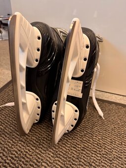 BRUSLE BAUER XLS, VEL. 9 - 6