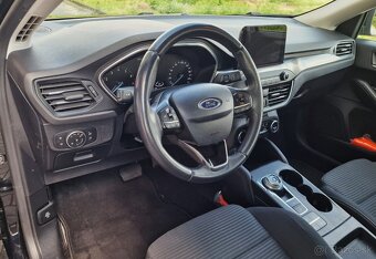 Ford Focus Kombi 1.0 EcoBoost 125k Titanium A/T - 6