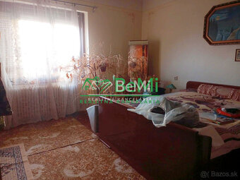 Predaj viacgeneračného rodinného domu - Dolné Semerovce  (04 - 6