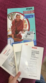 Šiaci stroj - Pfaff coverlock 4852 - 6