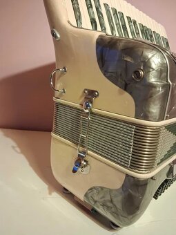 predám akordeón BORSINI - 6