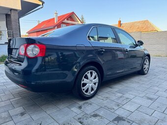 VILKSWAGEN JETTA 1.4 TSI 90KW MANUAL 6ST - 6