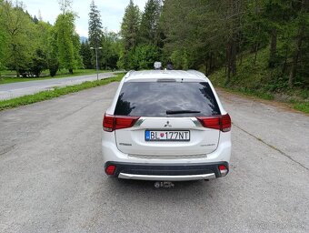 Mitsubishi Outlander INSTYLE - 6
