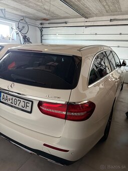 Mercedes-Benz E trieda Kombi 220d 4matic AMG - 6