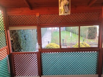 Predám 6 m terasu – posuvné okná + drevo +rolety - 6