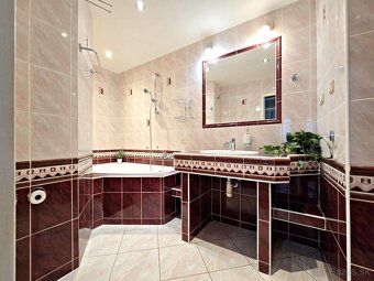 Elegantný 3-izb byt (67m²) s krásnym výhľadom / Lidické nám. - 6